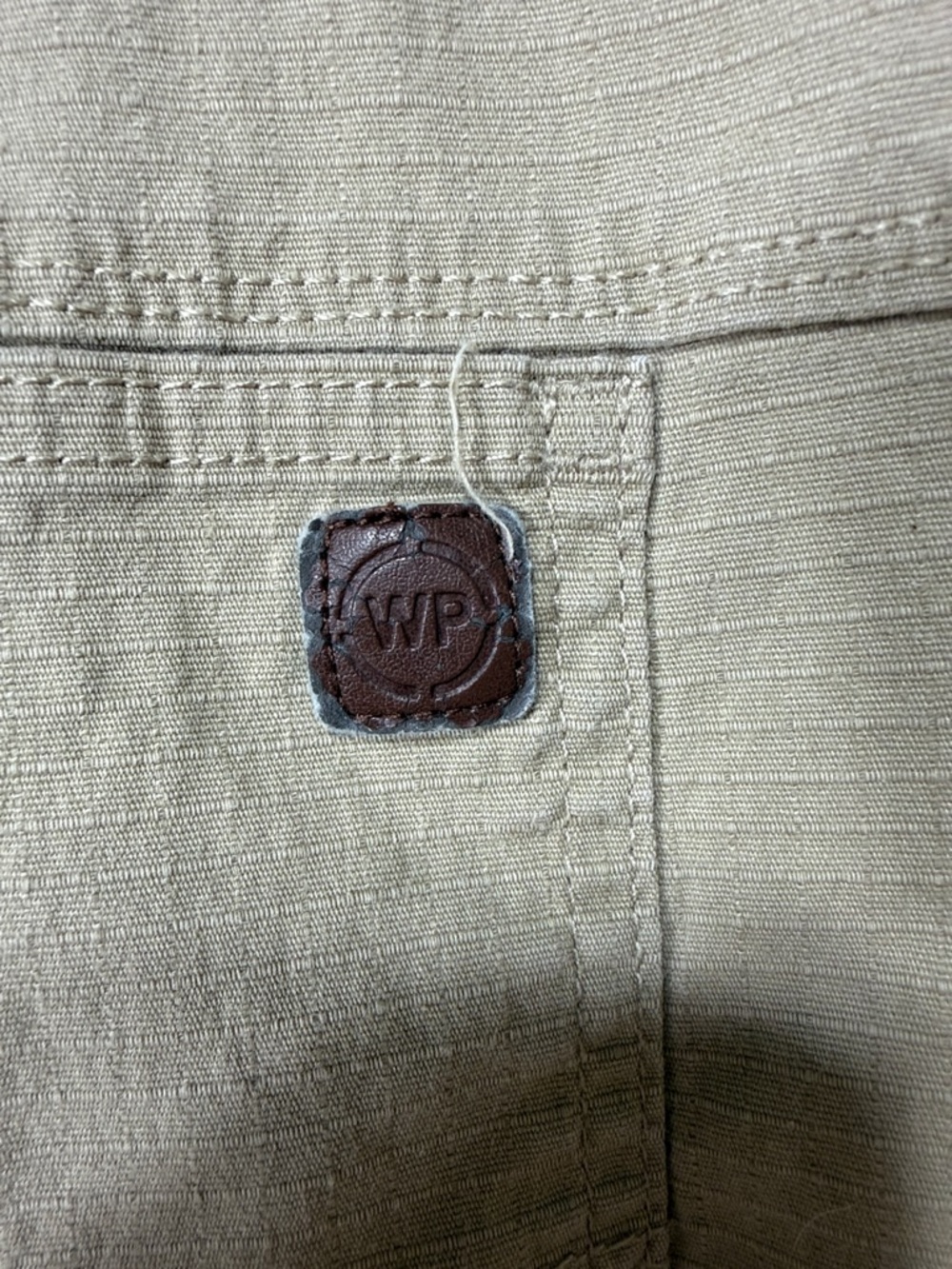 WP Weatherproof Men's Casual Khaki Shorts - Classic Summer Staple Size 36 - Picture 9 of 13